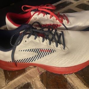 Men’s brooks red white blue Stars and Stripes launch 7